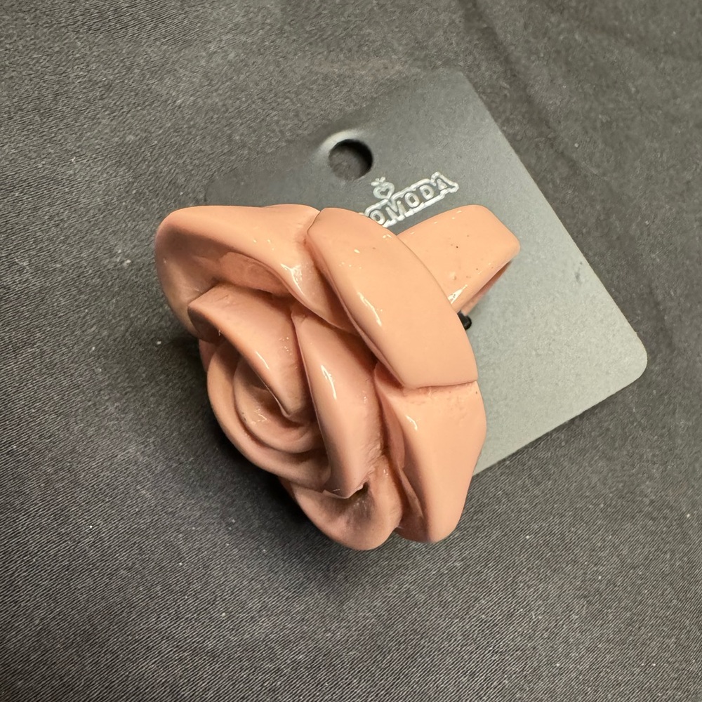 Flower Ring - Picture 4 of 6